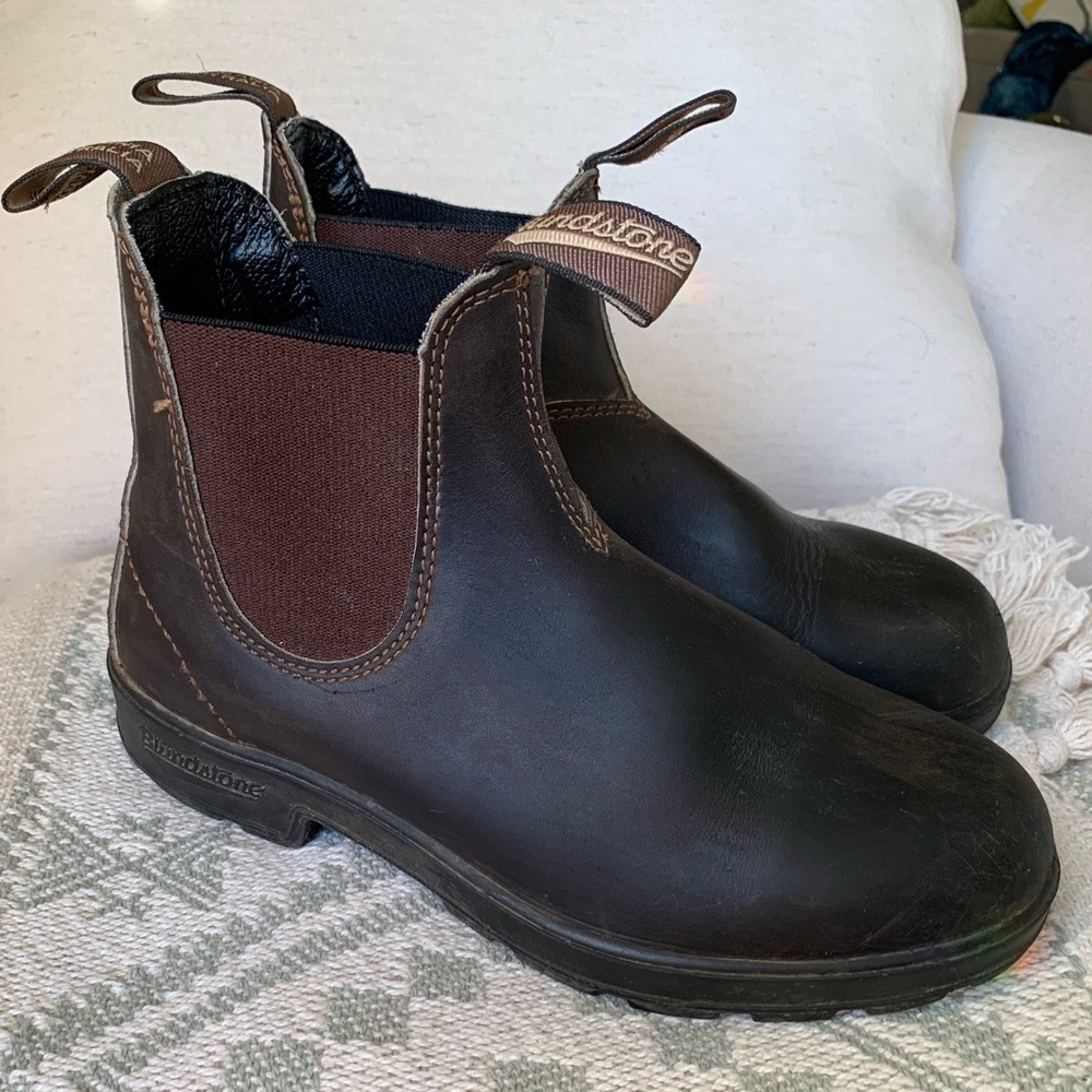 Women’s Blundstone Original 500 Chelsea Boots size 7.5